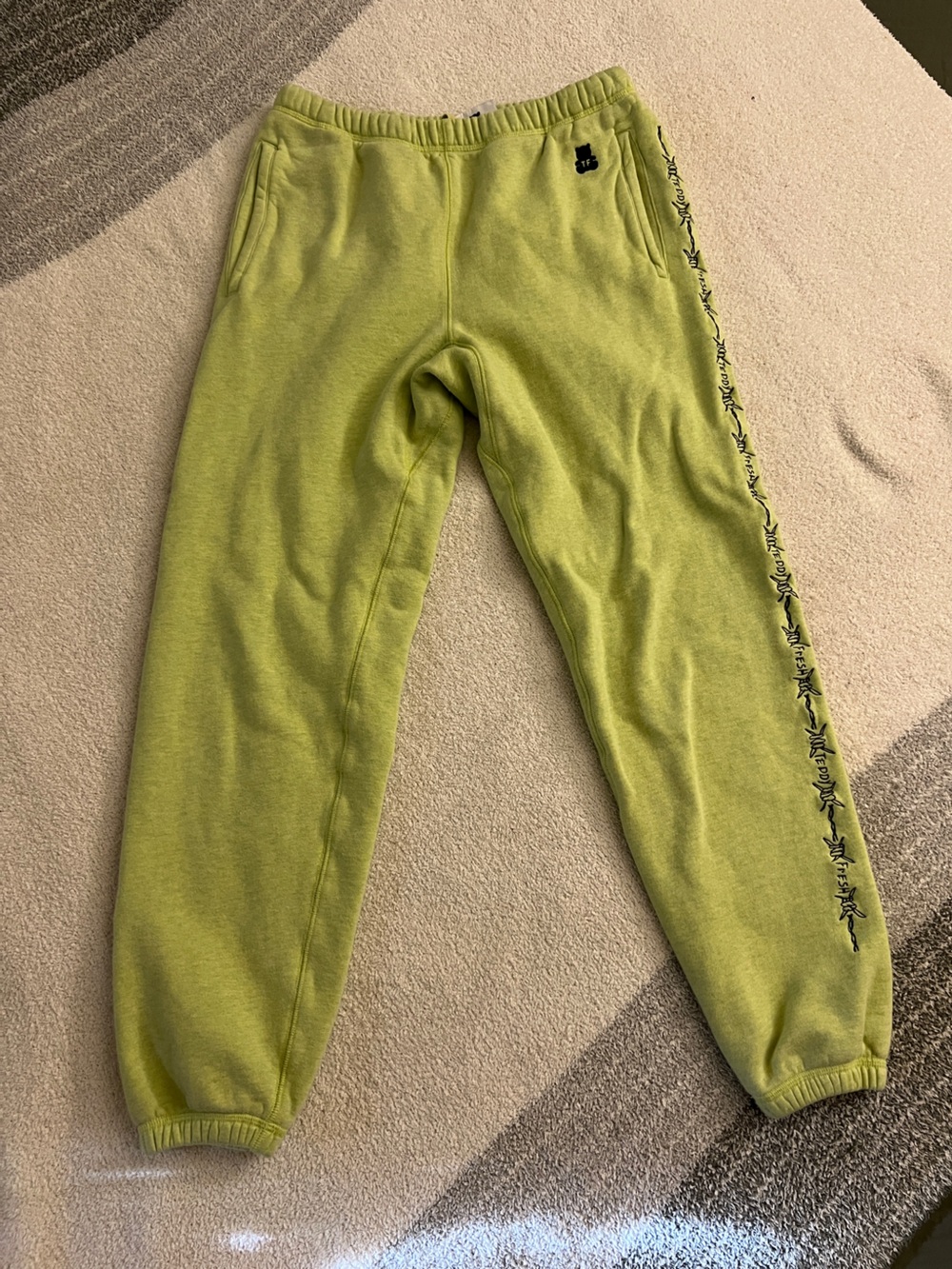 Teddy Fresh Green Logo Embroidered Sweatpants Joggers Size S